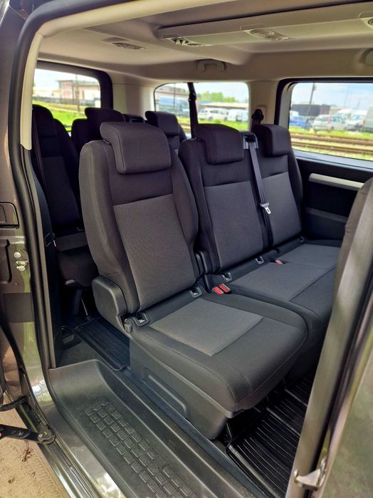 Wynajem TOYOTA PROACE VERSO 9 osobowa
