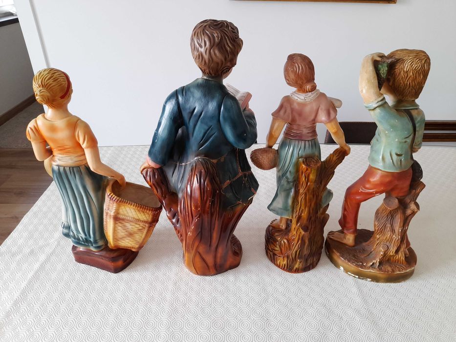 4 estatuetas antigas de colecção