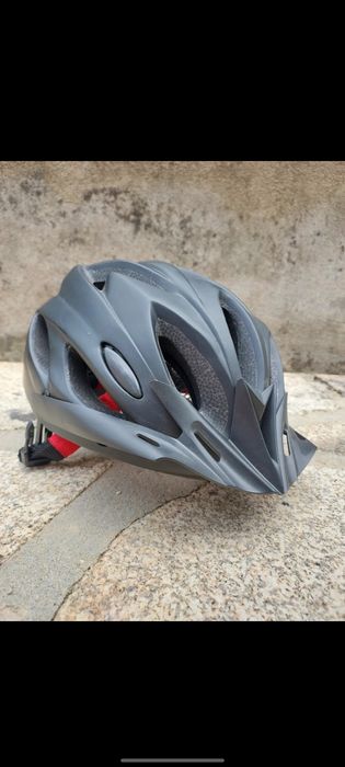 Vendo caacete bicicleta novo com luz incorporada