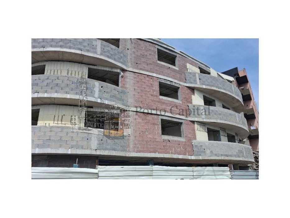 Excelente Apartamento T1, Na Senhora Da Hora Junto Ao Norte Shoping...