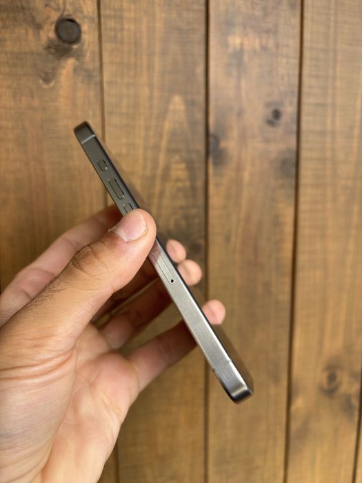 Apple IPhone 15 pro 128Gb