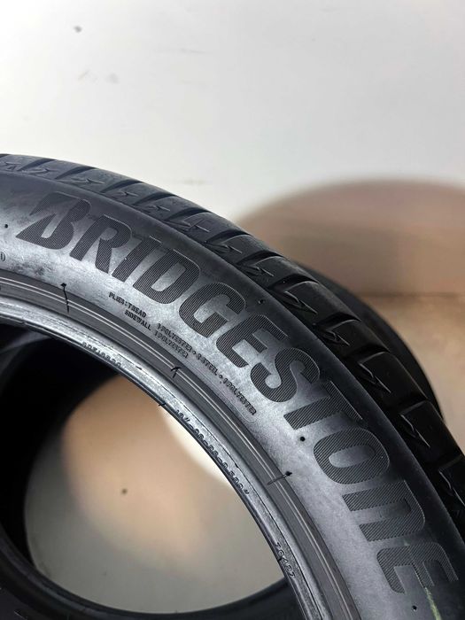 Pneus Bridgestone Turanza T005 - 245/45/18 - Como NOVOS