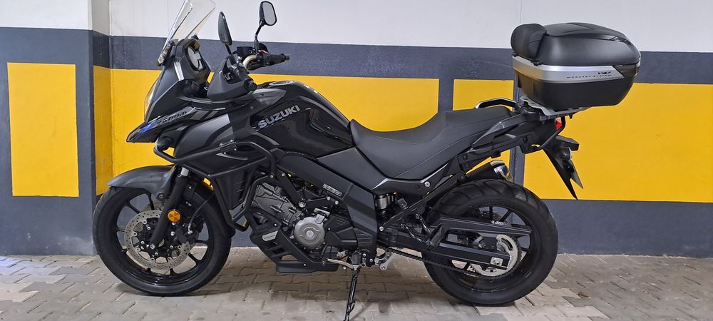 Suzuki Vstrom 650 ano 2024 (apenas 8.900 kms)