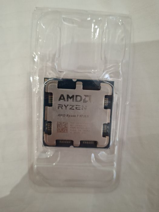 CPU AMD Ryzen 7 9700X