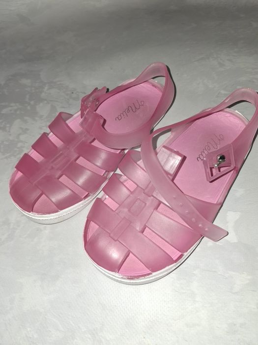 Босоніжки Melia 28 розмір