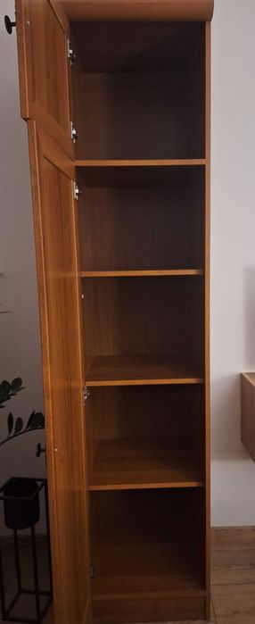 Szafa trzydrzwiowa