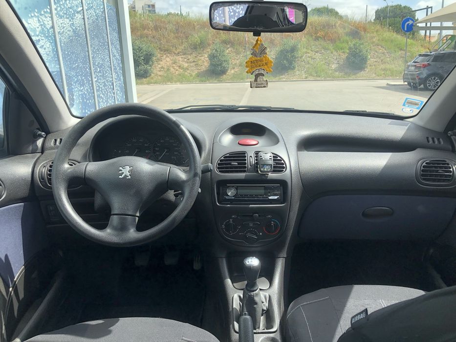 Peugeot 206 1.1 gasolina