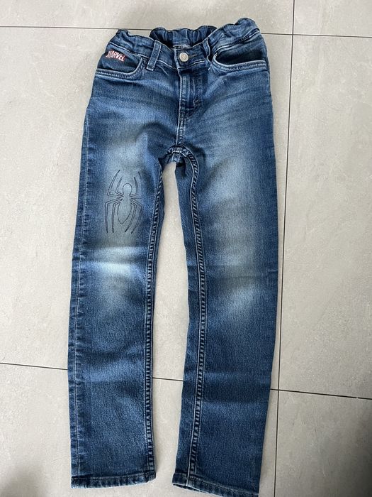 Jeansy HM 128 chłopięce spoderman marvel