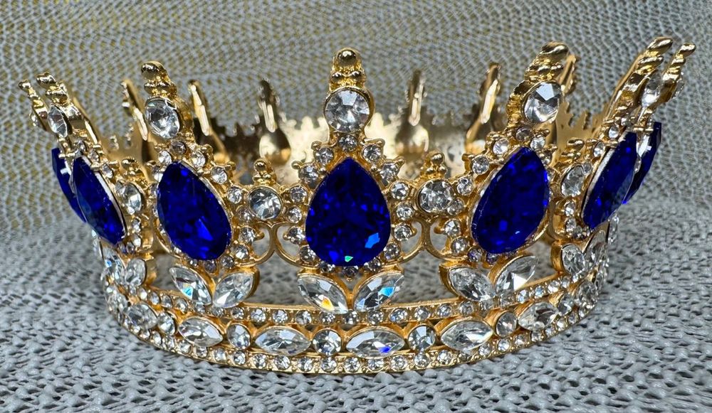 Корони діадеми різних кольорів