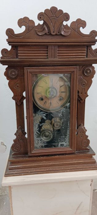 Relógio de pêndulo  Antigo