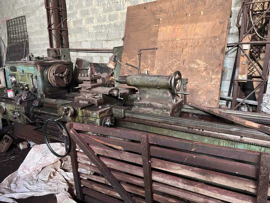 ДИП 300, 1М63 рмц 2800  - токарний верстат