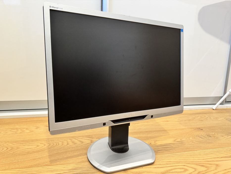 Monitor Phillips Brillance 225B 22” DVI, D-SUB głośniki. 1680x1050