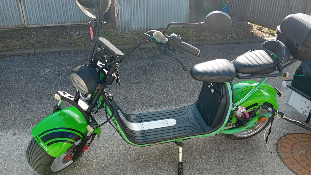 Skuter elektryczny