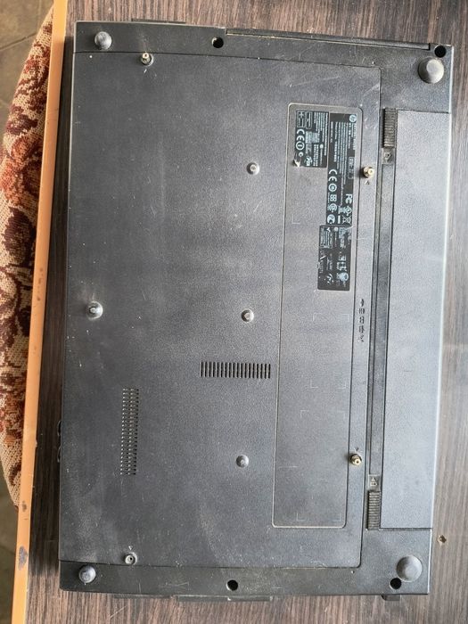 Ноутбук Asus X553M та HP 625