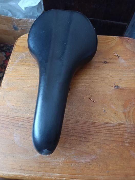 Сідло б/у продаж тільки по черкасам