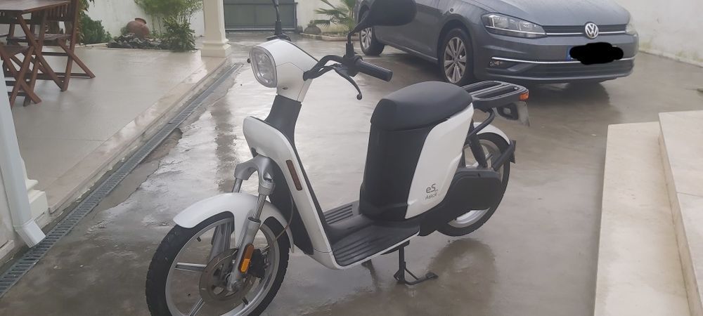 Vendo scooter eléctrica