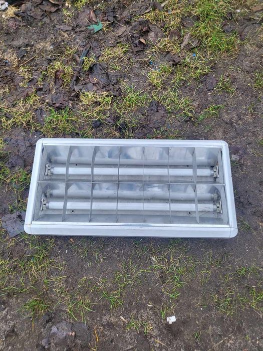 Lampa jarzeniowa jażyniowka