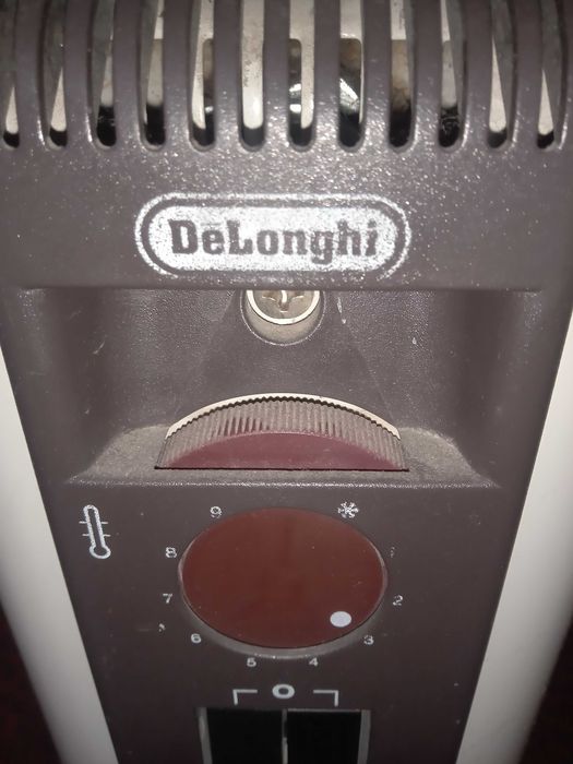Обігрівач масляний Delonghi з Німеччини.