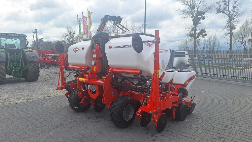 Siewnik punktowy pneumatyczny Kuhn Maxima 3 TS 6-rzędowy