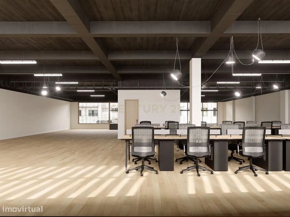 Escritórios e Armazéns com 2210 m2 e acesso para veículos no Prior Vel