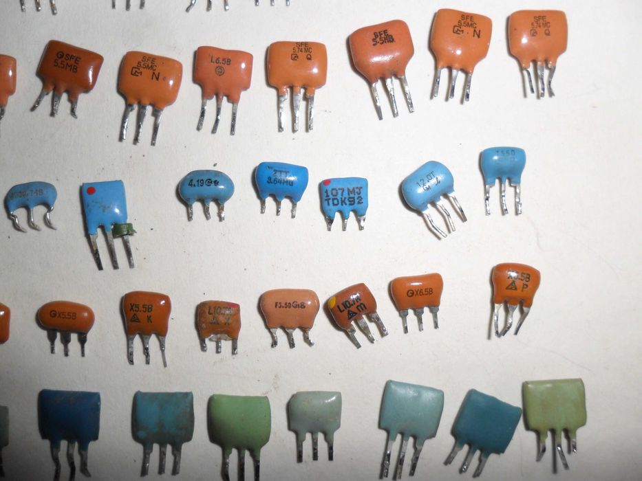 Кварцовий резонатор генератор (лот 60 штук)