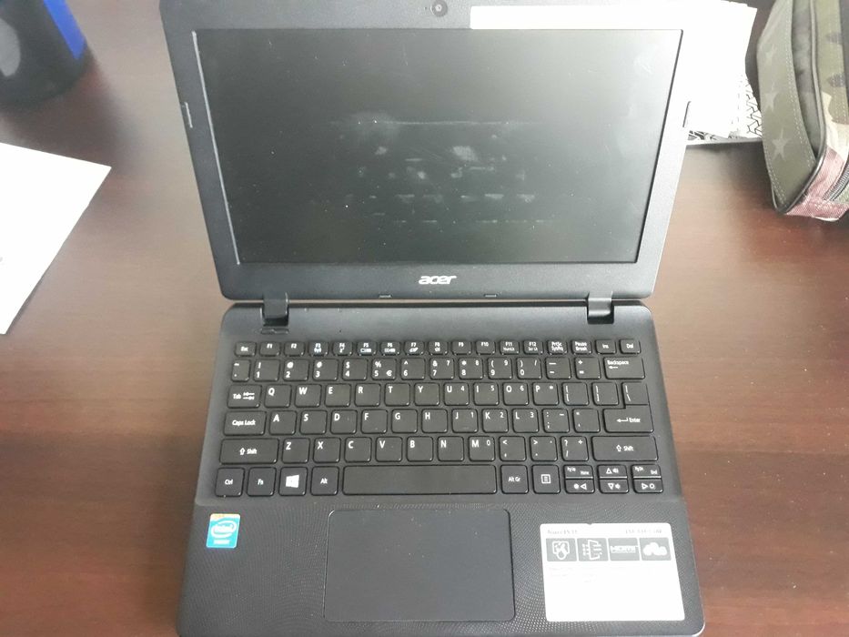 Laptop Acer 11,6 - uszkodzony, zasilacz