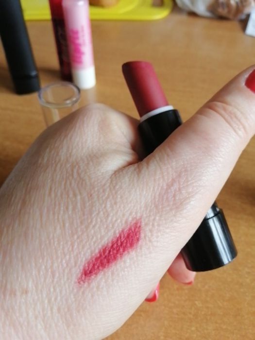 Помады Lorena, Ruby Rose, Party Lips, матовый яркий цвет