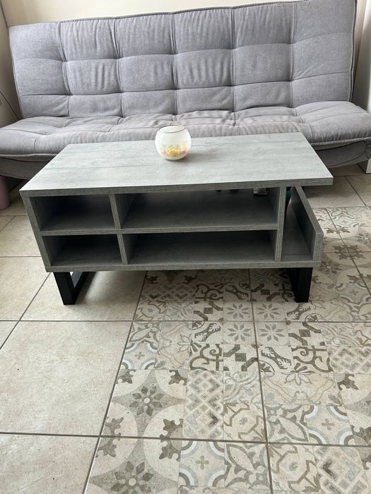 Журнальний столик