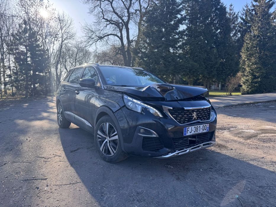 Peugeot 5008/1.2/ 130KM / 7-odobowy /Automat /full wyposazenie