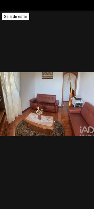 Vende-se Moradia  situada em Aldeia.