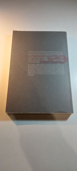 Escritos - Nuno Teotónio Pereira