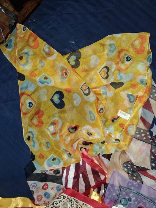 Vendo stock lenço, 1 euro cada, made in italy