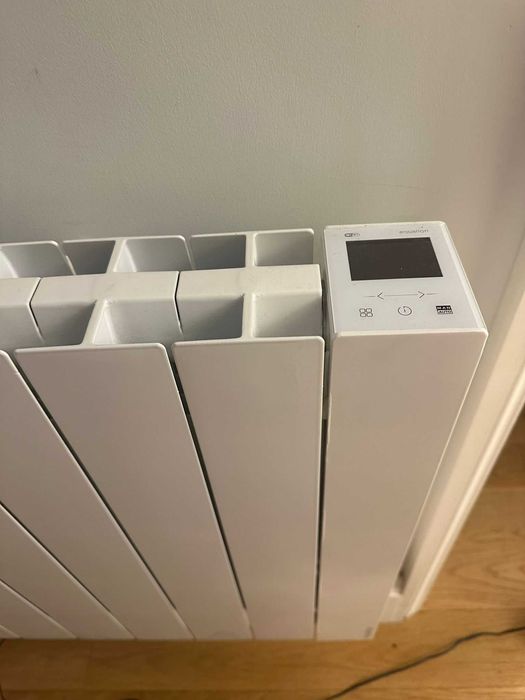 Radiador elétrico inércia fluida Equation 1750 W – Wi-Fi – 195 €