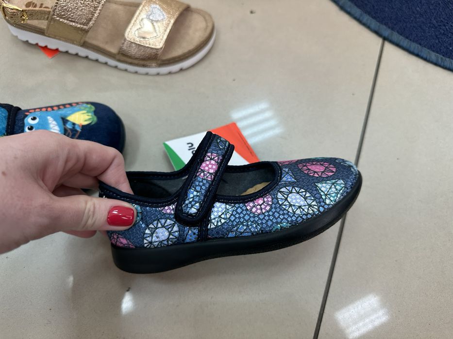 Inblu. Домашні тапочки. дитячі тапочки. Взуття в садок. Сандалі