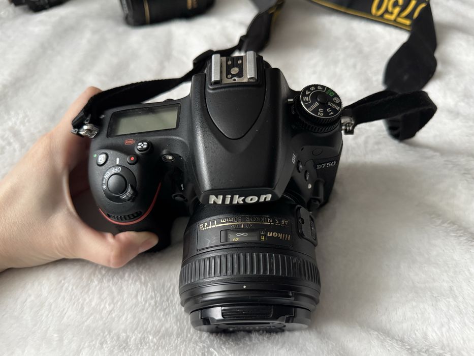 Nikon D750 + Nikon 28 mm 1.8G + Nikon 50mm 1.4G
