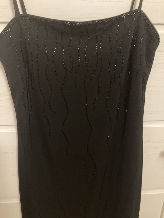 Długa czarna wieczorowa sukienka z bolerkiem