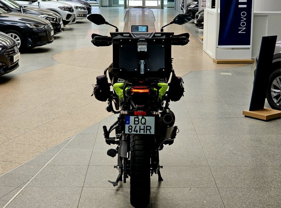 Benelli TRK 702 X Full Extras 
Ano 2025 
6.800 km 
Garantia 2028