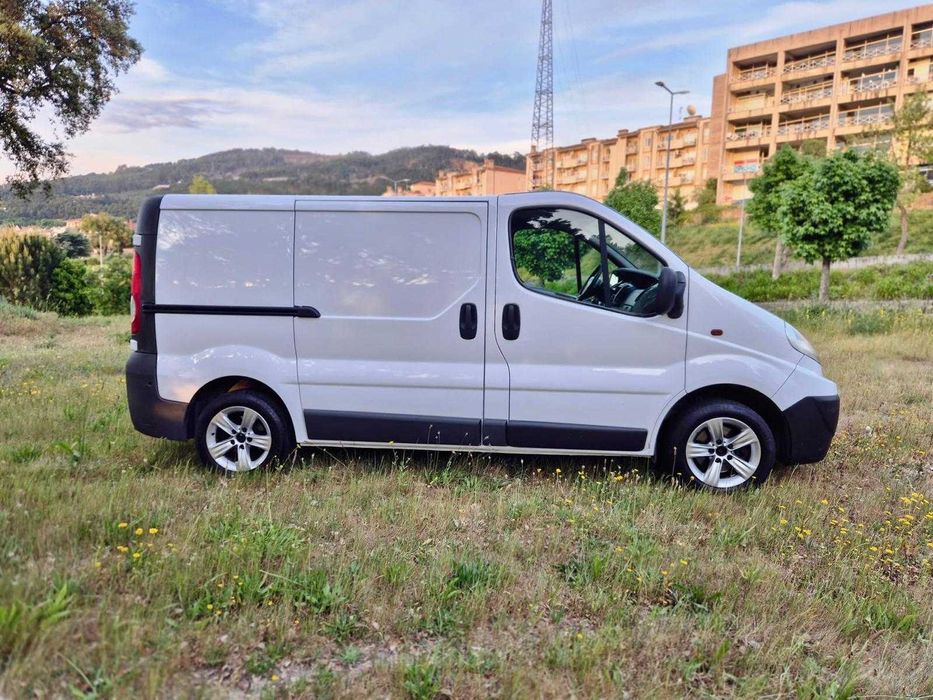 Renault Trafic 1.9 dCi L1H1