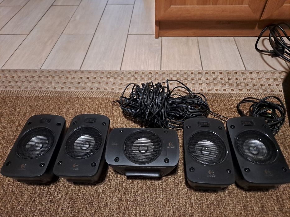 Sprzedam zestaw głośników Logitech Z906