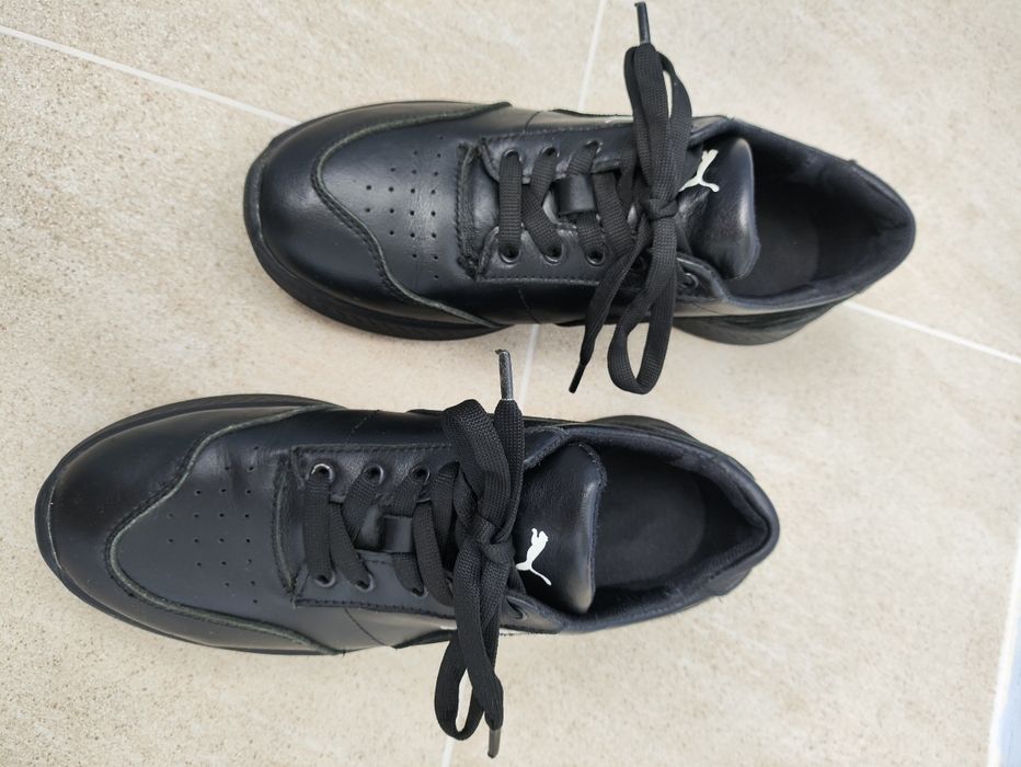 Кросівки шкіряні 39р.