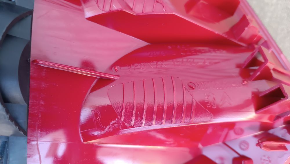 Vendo farolim direito de citroen C5 ano 2008/17