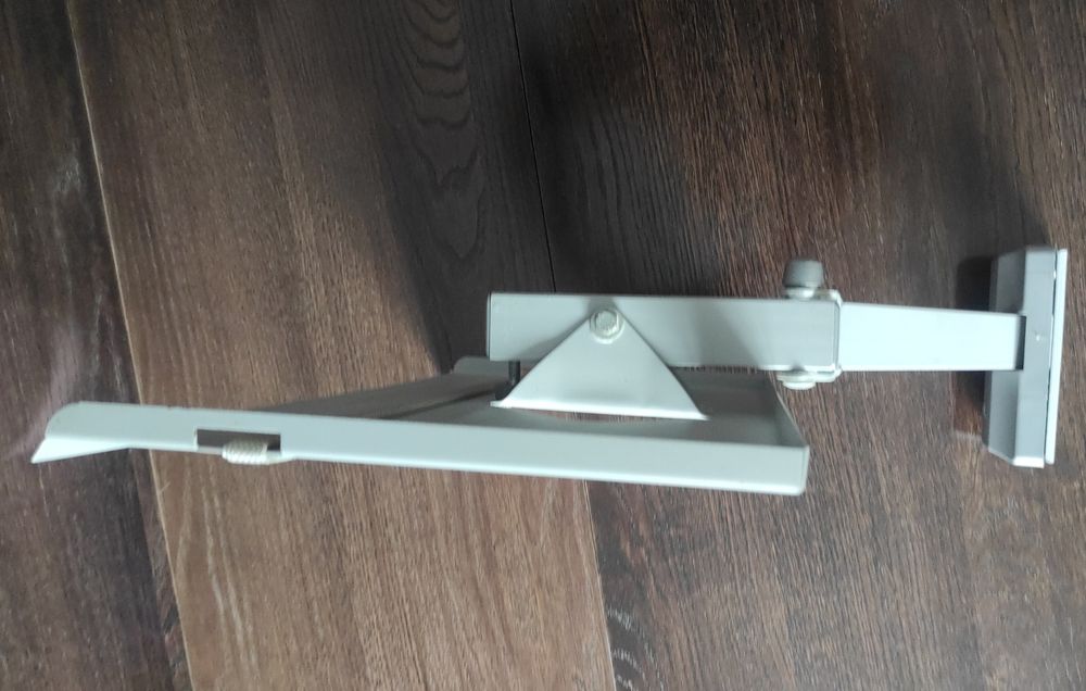 Поличка підвісна під телевізор або проектор