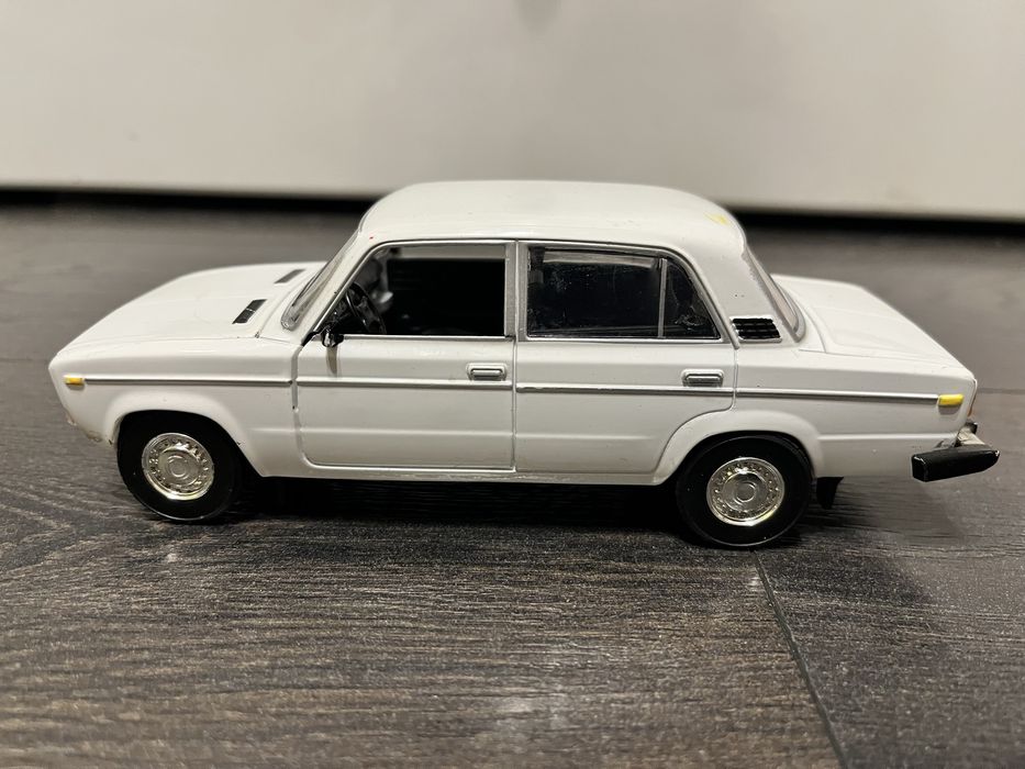 Металева машина Лада жигулі біла