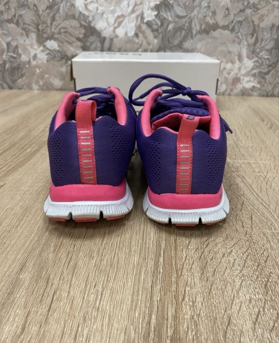 Skechers р.38 -39 кросівки кроси кроссовки