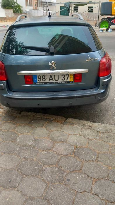Vendo Peogeut 407 HDi 16