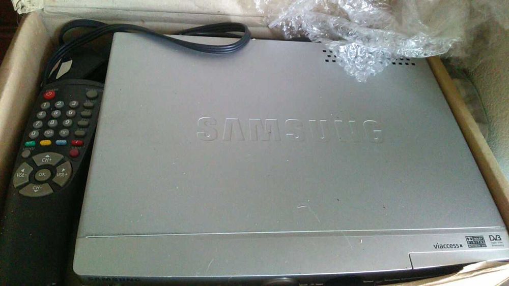 Samsung DSB S300V - супутниковий ресівер (тюнер)