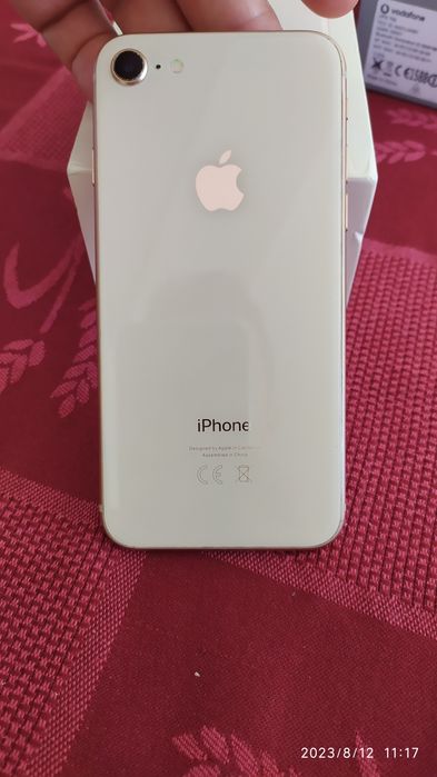 iPhone 8 64 GB Gold
