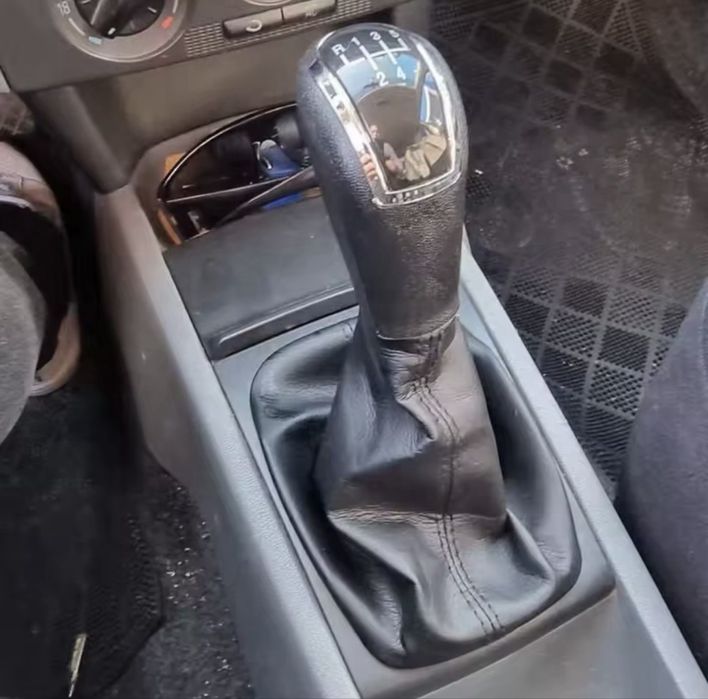 Юбка чехол куліси ручка кулисы ручка кпп Skoda Fabia