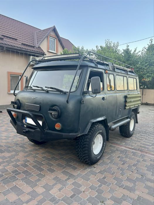 Автомобіль УАЗ 3962