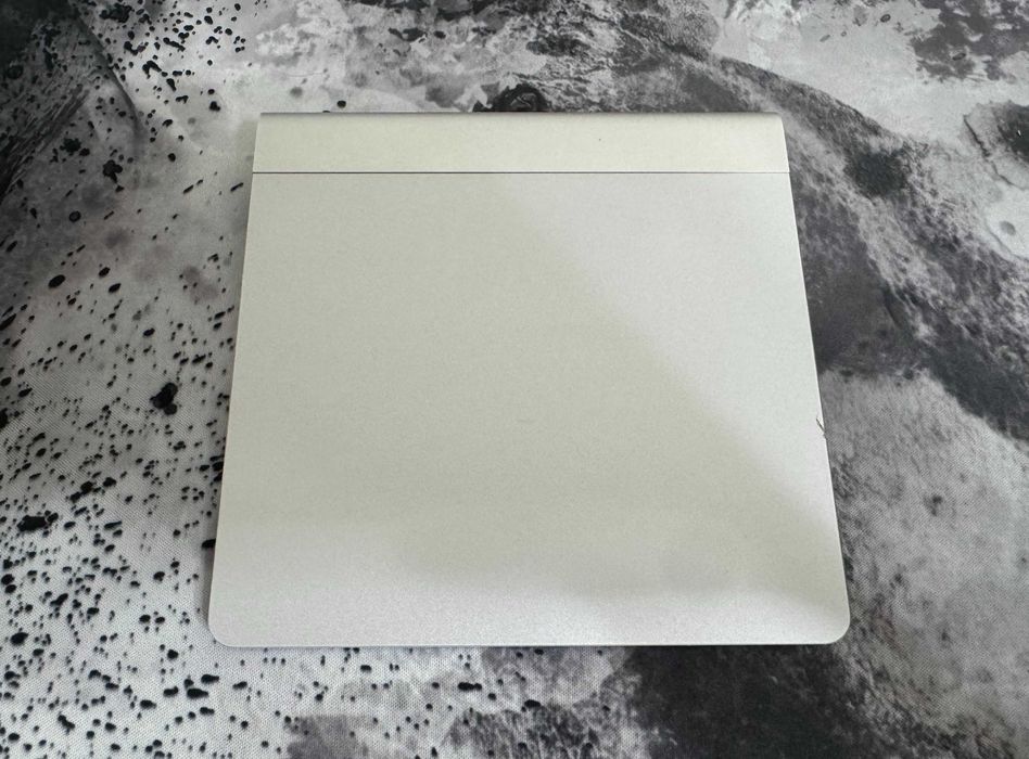 Apple Magic Trackpad A1339 - bezprzewodowy touchpad Bluetooth